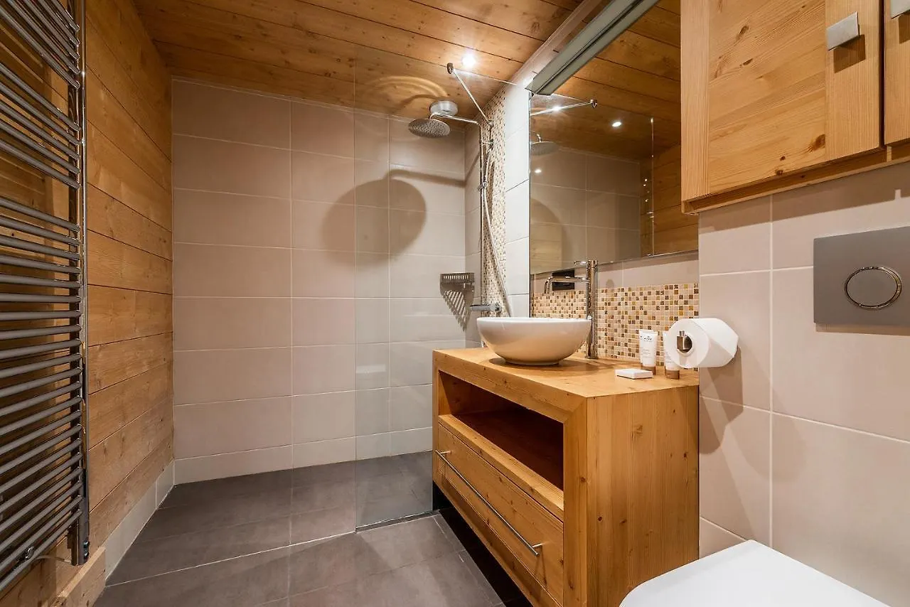 Abachi Chalet Les Gets - By Emerald Stay